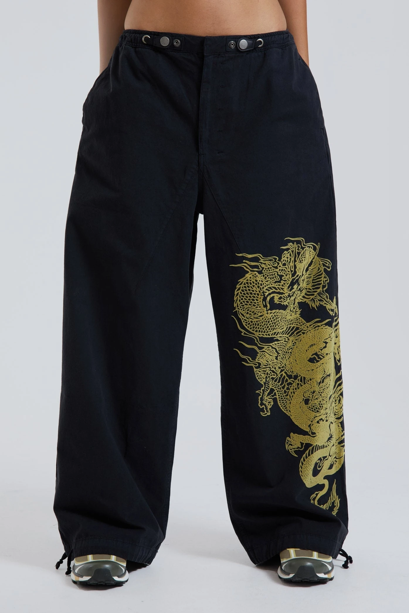 Jaded London NY Dragon Flock Cargo Pants In Black - Image 2