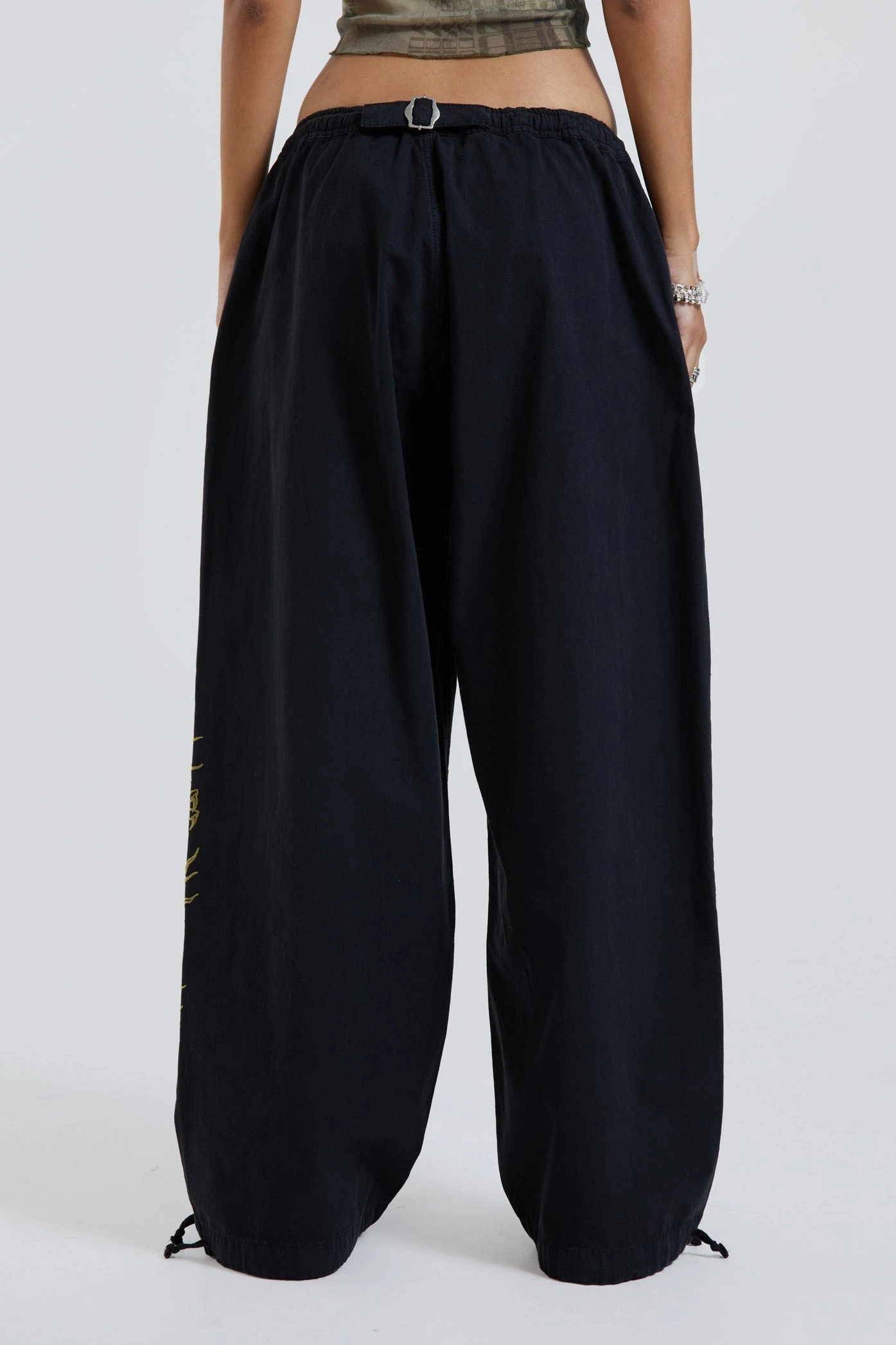 Jaded London NY Dragon Flock Cargo Pants In Black - Image 4
