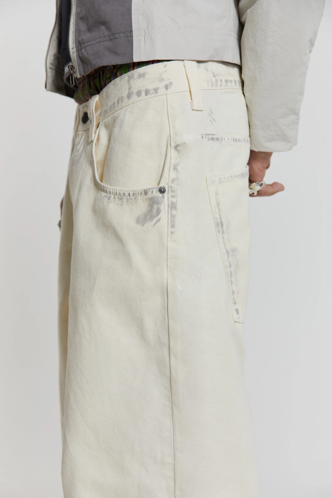 Dirty White Colossus Baggy Jeans - Image 4